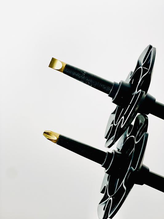 Just Pull Out - Adjustable ScrewUPole with screw driver tips
